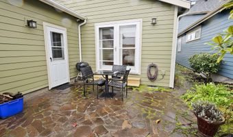 265 23RD St, Astoria, OR 97103