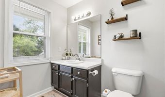 225 Royal Colony Ct, Alpharetta, GA 30022
