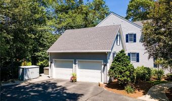 371 Glen Hill Dr, North Kingstown, RI 02874