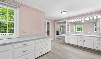 3881 Ravinewood Dr, Austinburg, OH 44010