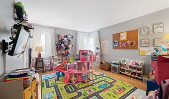 28 OBRIEN Ct, Bayonne, NJ 07002