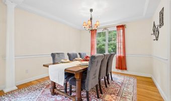 136 Davis Rd, Acton, MA 01720