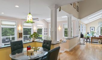 138 Litchfield Tpke, Bethany, CT 06524