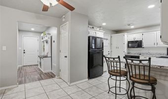 319 Cameron Dr, Altus, OK 73521