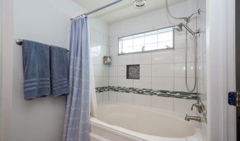 1231 Edgewater Ln, Antioch, IL 60002