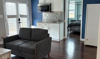 6445 FIRST St, Alexandria, VA 22312