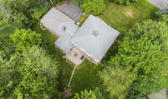 17 Schuyler Hills Rd, Albany, NY 12211