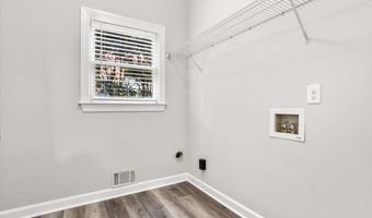 3425 Kingsland Cir, Berkeley Lake, GA 30096