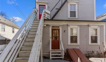 29 Marsh St 3, Newport, RI 02840
