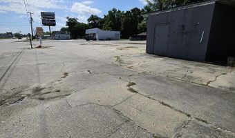 308 W Summers Dr, Abbeville, LA 70510
