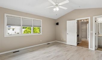 206 NW Ridgeline Dr, Ankeny, IA 50023
