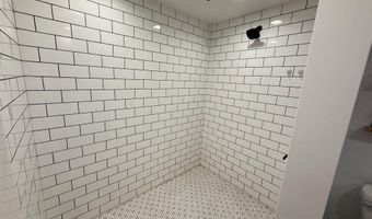 1516 Lakeview Trl, Berne, IN 46711
