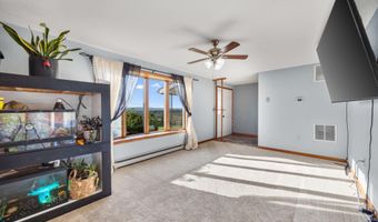 995 FORD HILL Rd, Augusta, WV 26704