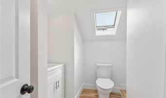 124 Vine St, East Providence, RI 02914