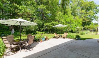 4018 McKenna Dr, Adrian, MI 49221