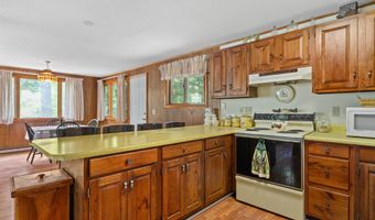 70 Meredith Ln, Barnstead, NH 03225