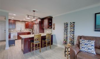 1230 GULF Blvd 304, Clearwater, FL 33767