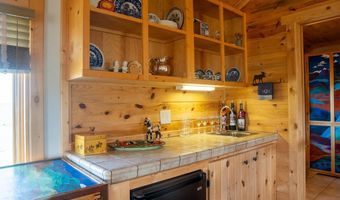 41 MARSH CREEK Rd, Cora, WY 82925