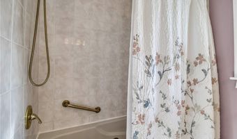92 Dan Troy Dr, Amherst, NY 14221