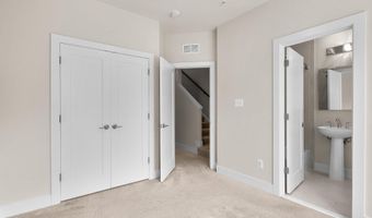 10413 FERNWOOD Rd, Bethesda, MD 20817