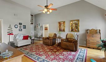 314 War Emblem Dr, Boiling Springs, SC 29316