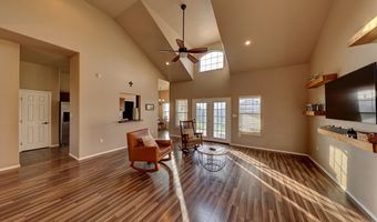 2105 Brunson St, Alpine, TX 79830