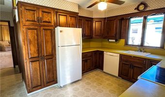 11 Queen St, Cranston, RI 02920