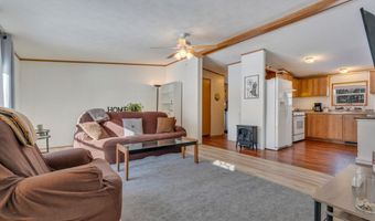 39 Leisure Dr, Alfred, ME 04002