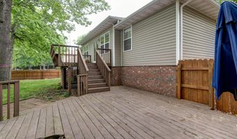 1016 Daniels St, Aurora, MO 65605