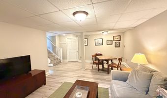 11 Hall Passway, Danbury, CT 06811