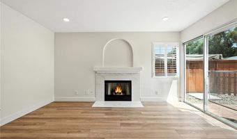 251 Royal Glen Dr, Fallbrook, CA 92028