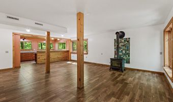 6559 Poston Rd, Athens, OH 45701