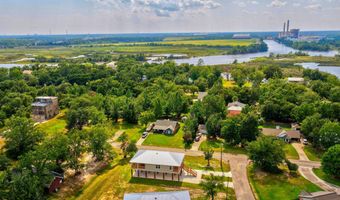 10113 Bald Eagle Dr, Biloxi, MS 39532