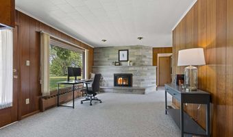 325 W GREENFIELD Ave, Algoma, WI 54201