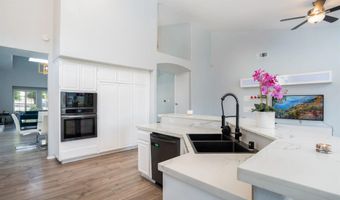 1365 Oak View Way 1, Escondido, CA 92029