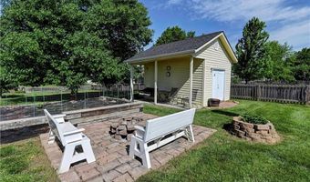 17700 157th St, Basehor, KS 66007