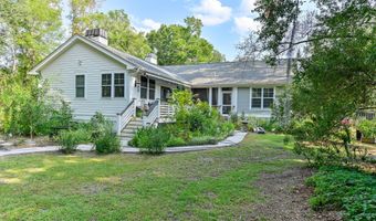 9 Bajala Dr E, Beaufort, SC 29907