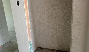 107 Peeps Ct, Adkins, TX 78101