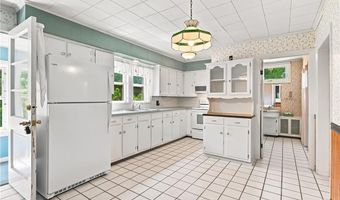 701 Joslin Rd, Burrillville, RI 02830