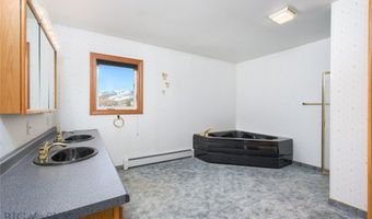 1605 Ogden St, Anaconda, MT 59711