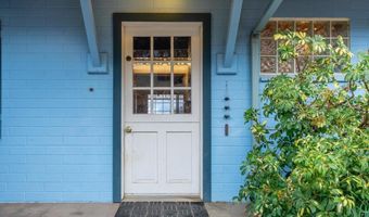 668 Starbright Ln, Alpine, CA 91901