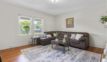 2004 Medfield Dr, Camden, SC 29020