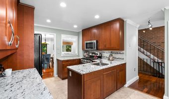 10857 DEBORAH Dr, Potomac, MD 20854