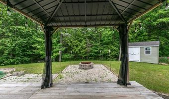 14 Fox Hollow Dr, Auburn, ME 04210