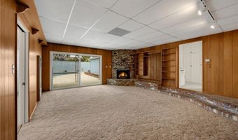 8828 Zeiler Ave, Los Angeles, CA 91331