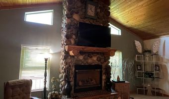 22 E Rich Ln, Blackfoot, ID 83221