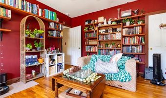 45 High St, Burrillville, RI 02859