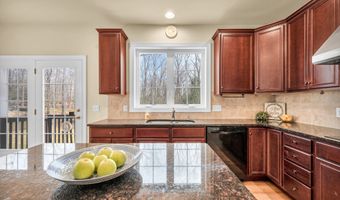 284 Northington Dr, Avon, CT 06001