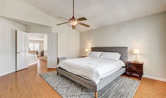 33 Reyburn Dr, Henderson, NV 89074