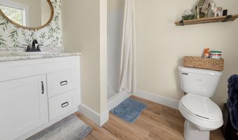 70 Blueberry St, Baxley, GA 31513